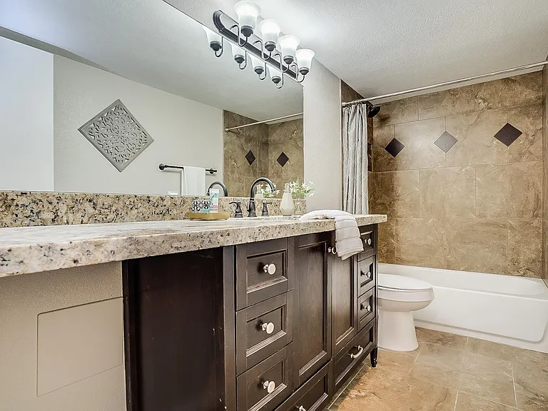 351 E Thomas Rd #D201 — Photo 22