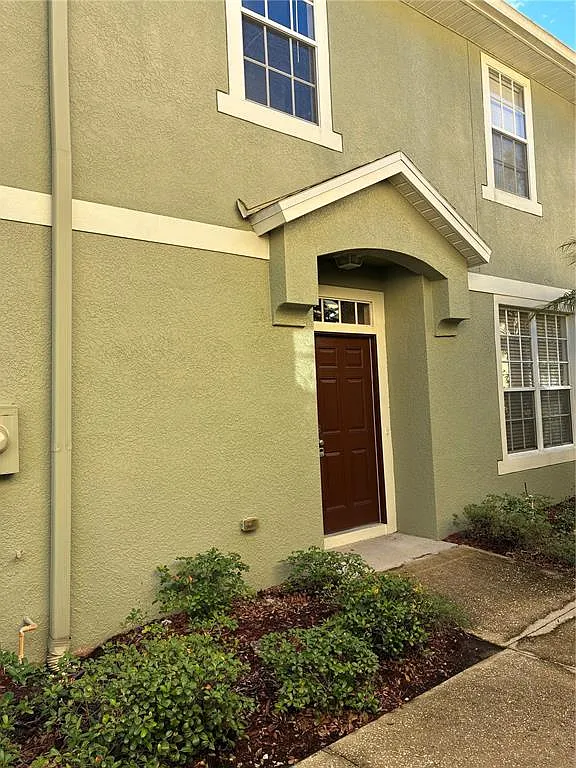 2 bed, 2.0 bath, 1176 sqft, $2,000 — Photo 2
