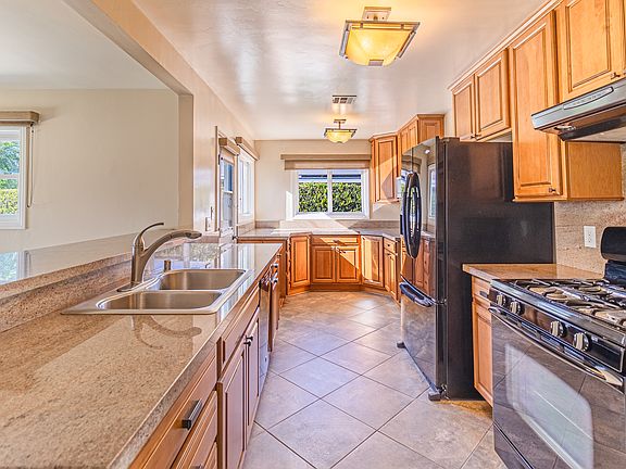 2nd image of 721 S San Antonio Dr