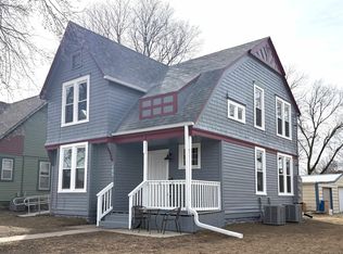 105 Linn St, Yankton, SD 57078