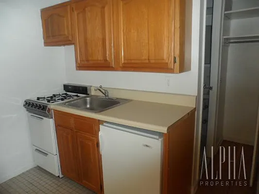 Rented by Alpha Properties NYC I LLC | media 11