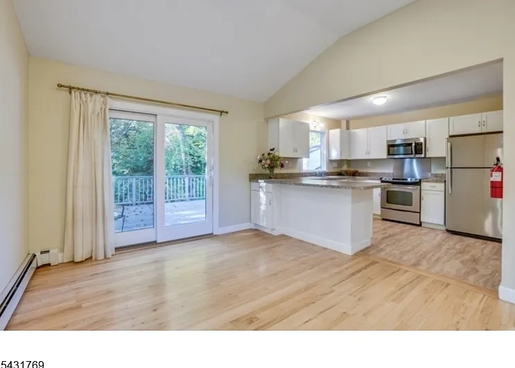 67 River Rd — Photo 9
