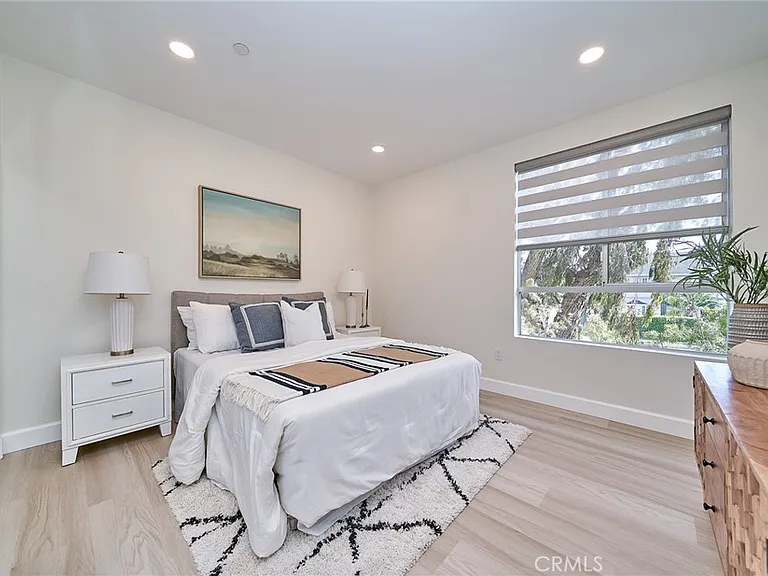 5525 W Olympic Blvd #202 — Photo 18