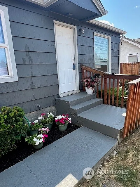 1020 S 72nd Street Dr photo 1