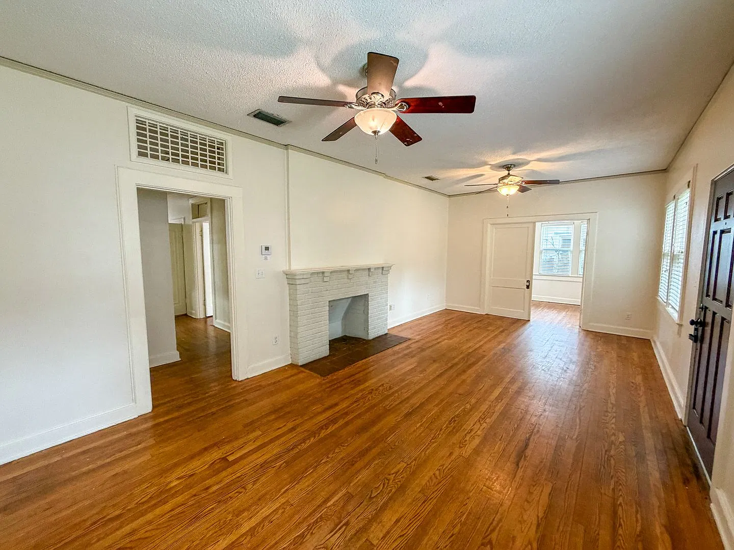 411 SW 10th Street — Photo 2