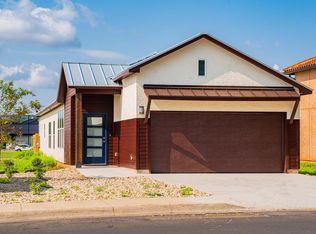 1113 Lois St, Kerrville, TX 78028