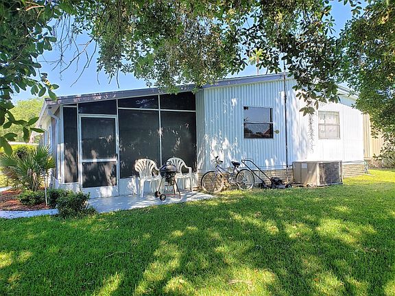 3rd image of 89 Country Meadows Blvd