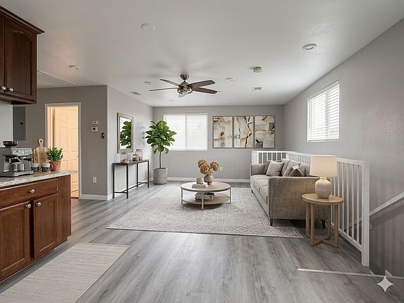 2nd image of 4321 E 4th St #2