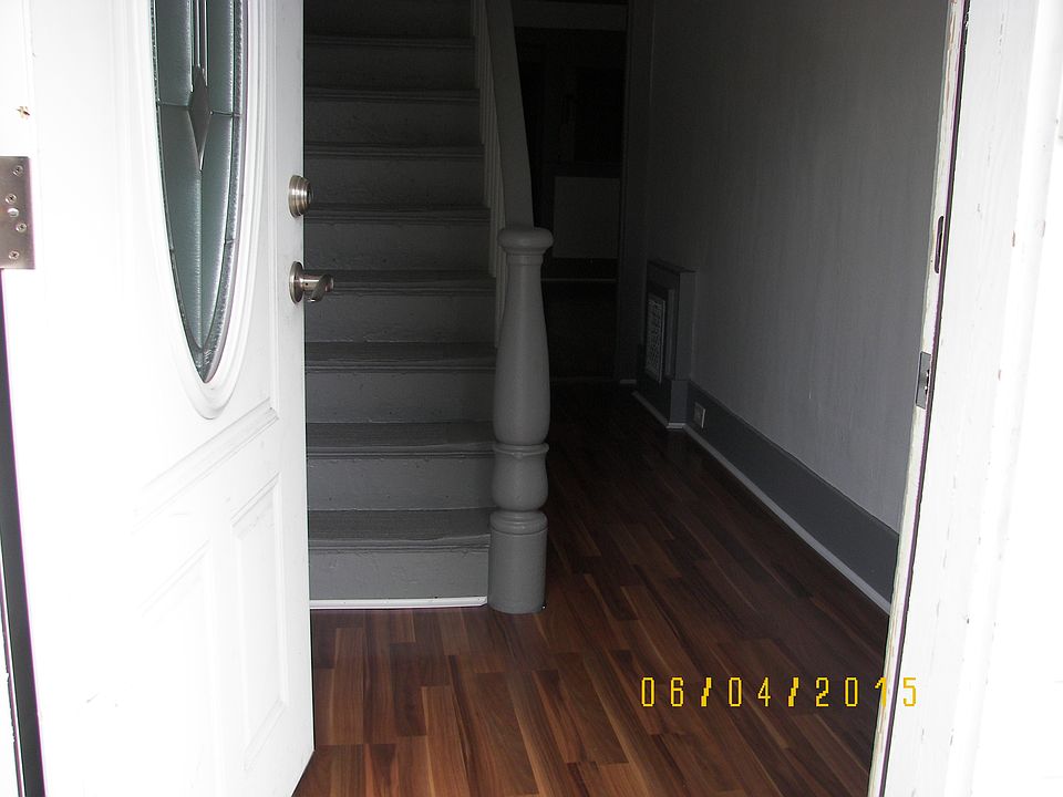 Front door split entry