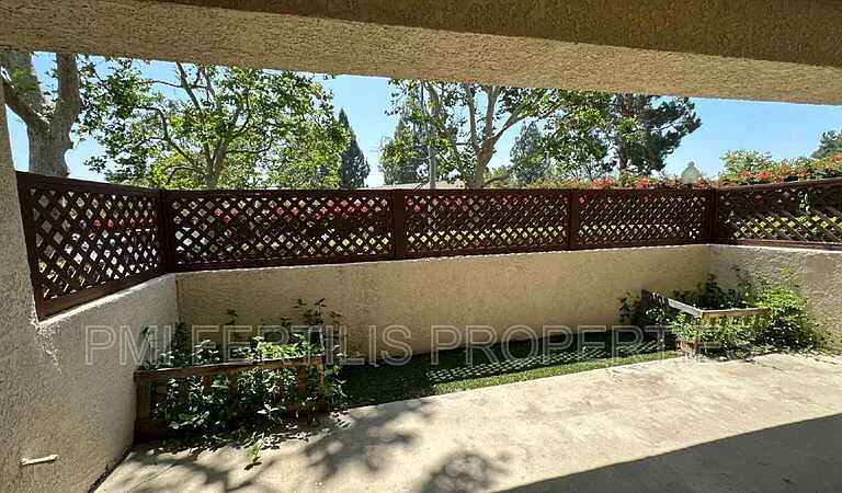 8331 Vineyard Ave #7 — Photo 21