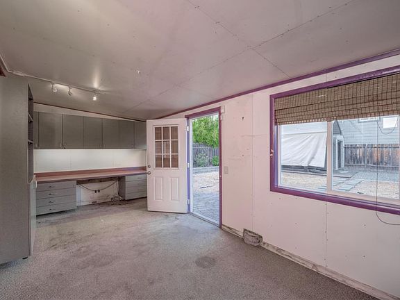 3rd image of 715 Clinton St