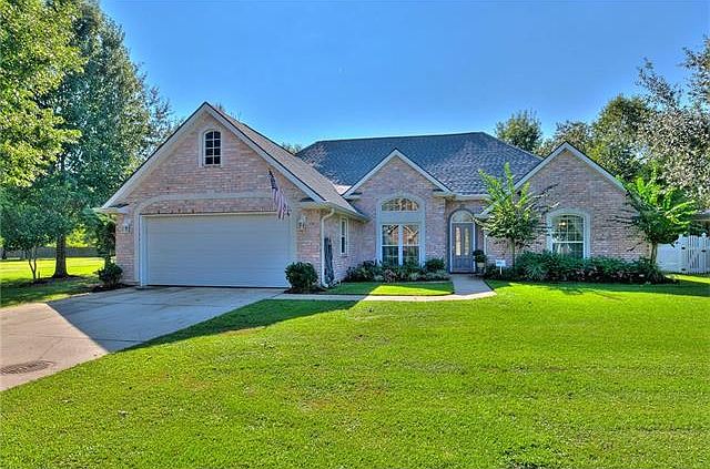 1st image of 149 Oakmont Dr