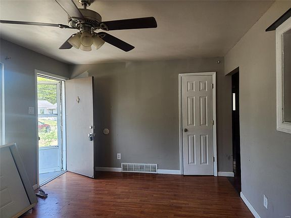 4th image of 3124 Quiet Ln