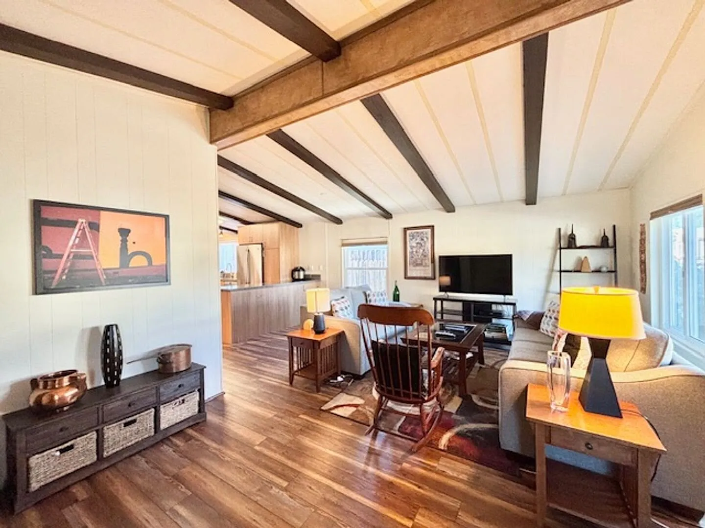 1220J #108- The Kiwi Cottage | Fully Furnished — Photo 3