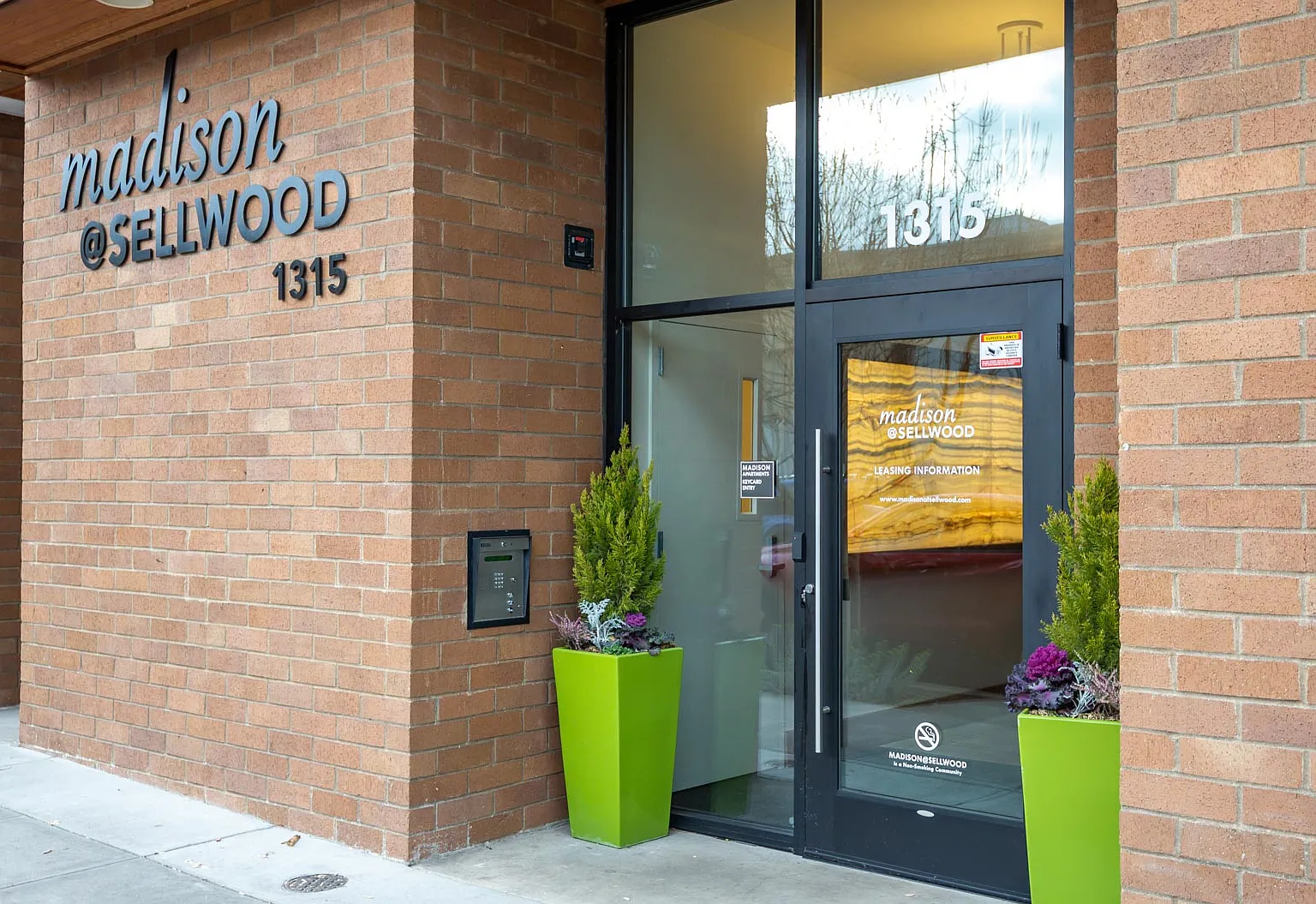 Madison at Sellwood — Photo 3