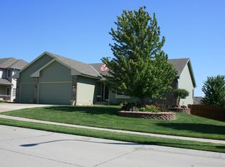 18927 Margo St, Omaha, NE 68136