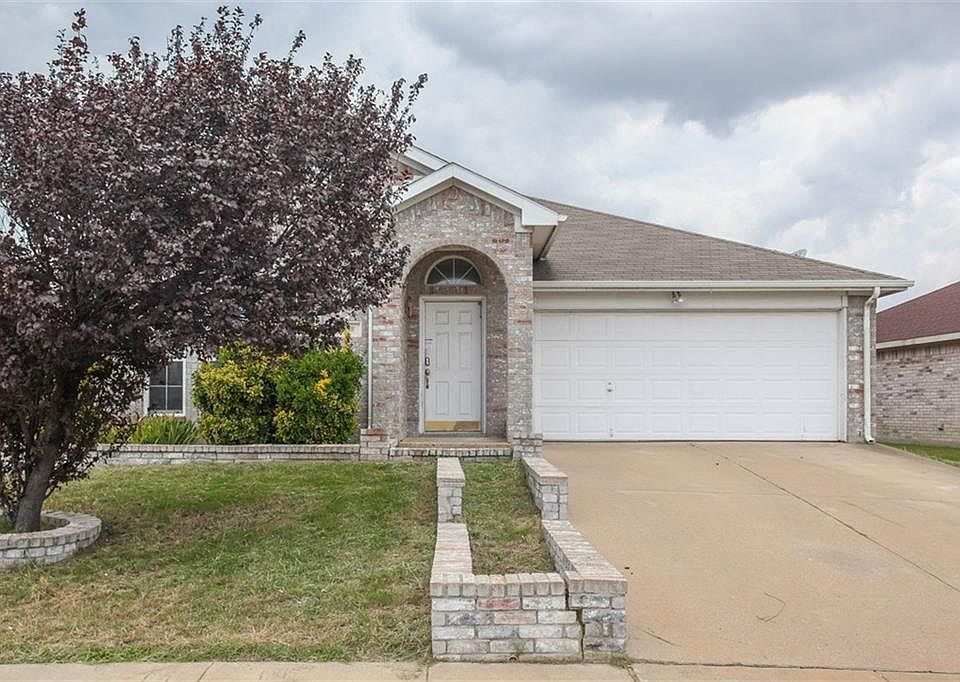 1st image of 908 Sesame Dr