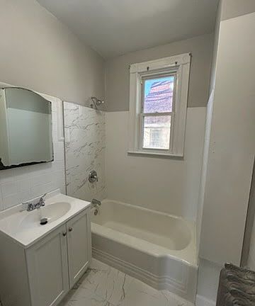 5th image of 2957 N Richards St #2
