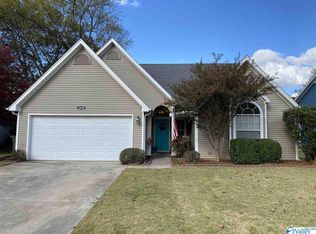 2420 Autumn Ridge Dr SW, Huntsville, AL 35803