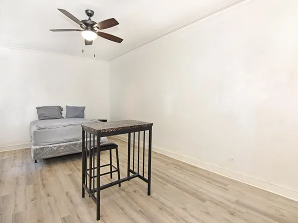 2191 Bolton Street image 1 of 12