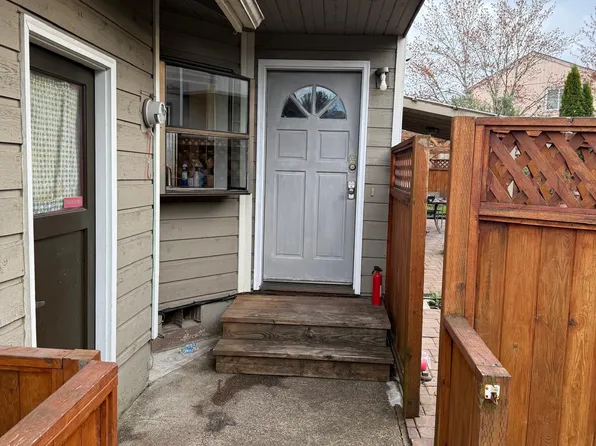 3176 NE Flintlock Pl, Corvallis, OR 97330