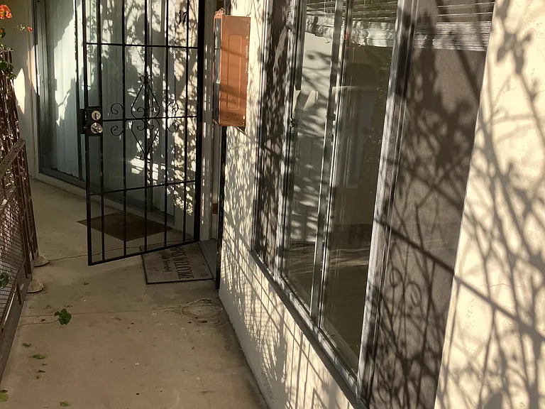 4150 Cleveland Ave #18 — Photo 6