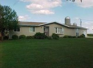 12219 Beck Rd, Hudson, IA 50643