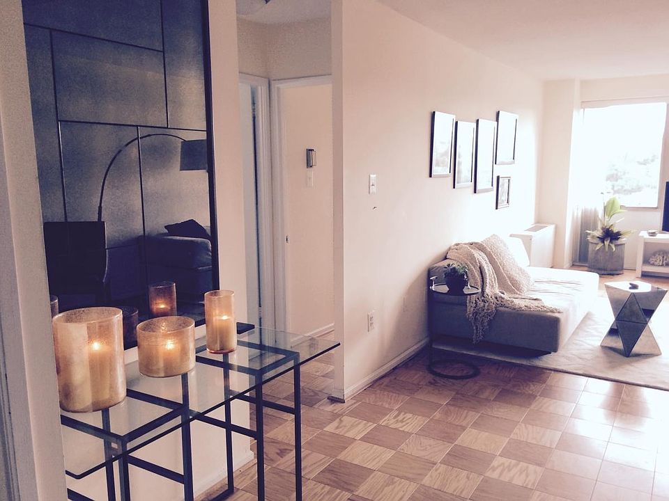 2nd image of 1311 Delaware Ave SW APT S543