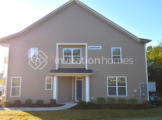 8735 Harris Lake Ln, Charlotte, NC 28269