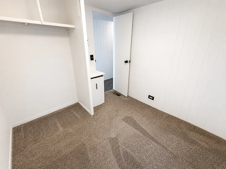 130 E Flint Hills Blvd #22 — Photo 10