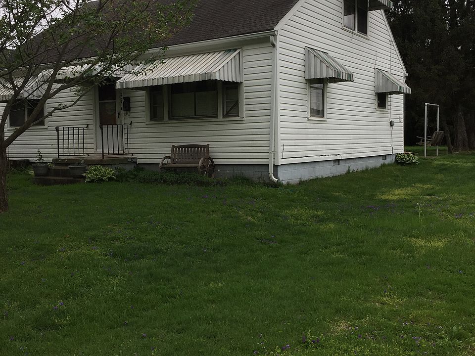 2nd image of 227 4th Ave