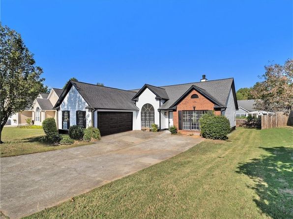 690 Avalon Forest Dr, Lawrenceville, GA 30044