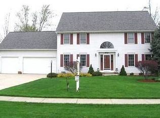 973 Rome Beauty Dr, Amherst, OH 44001