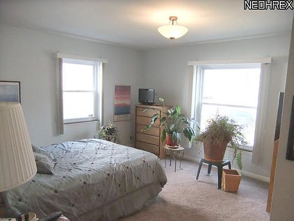 5th image of 654 Upper Merriman Dr