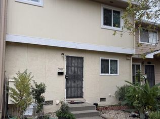 5957 Mack Rd, Sacramento, CA 95823