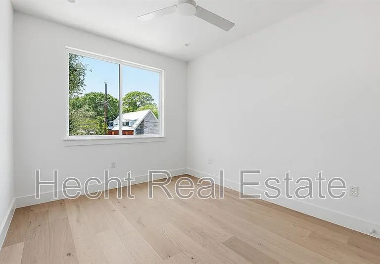 502 Normandy St #1 — Photo 17