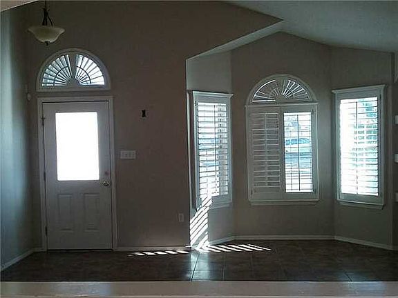5th image of 3465 Scarlet Point Dr