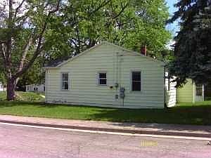 2nd image of 460 Congress St