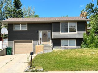 937 Avenue E NW, Great Falls, MT 59404