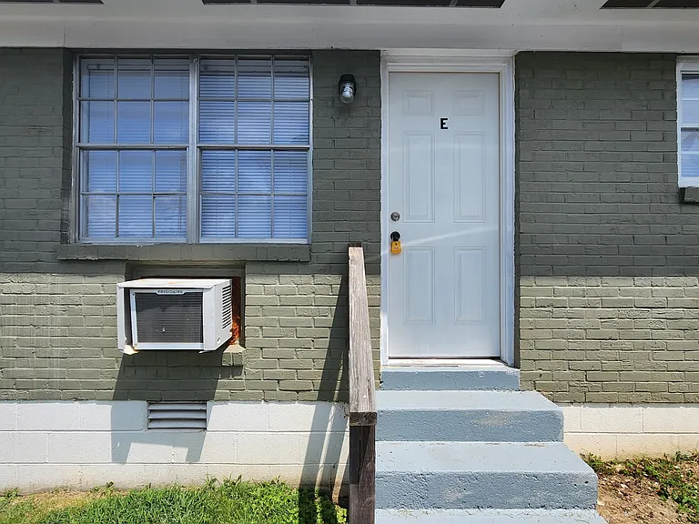 1609 Texas Ave — Photo 5