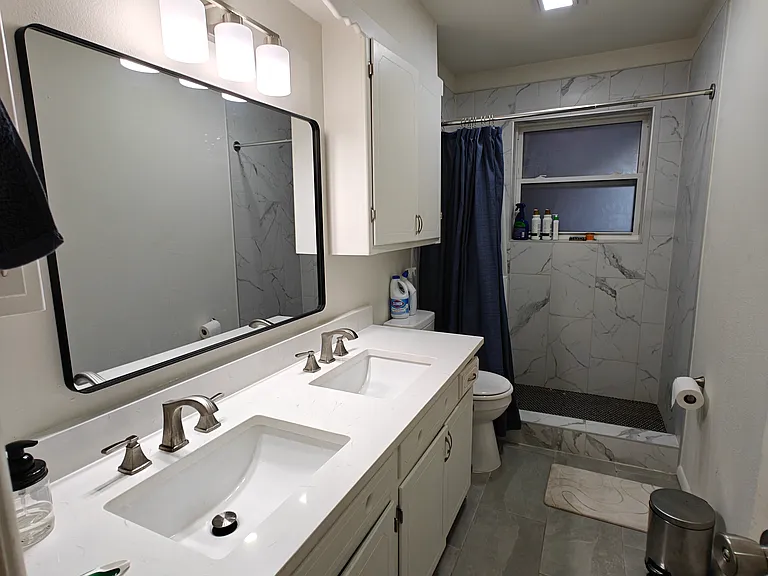 1037 Woods Ave — Photo 6