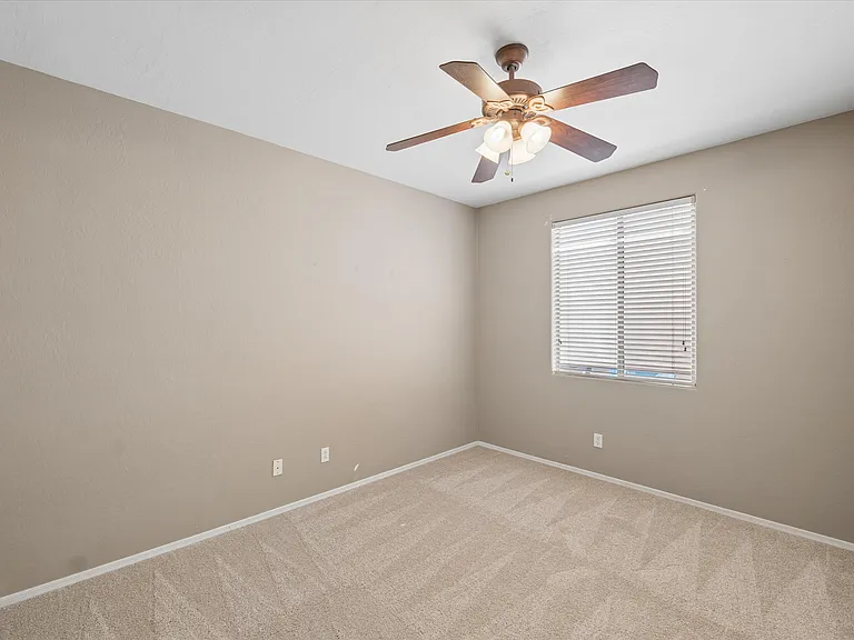 2519 E Fremont Rd — Photo 7