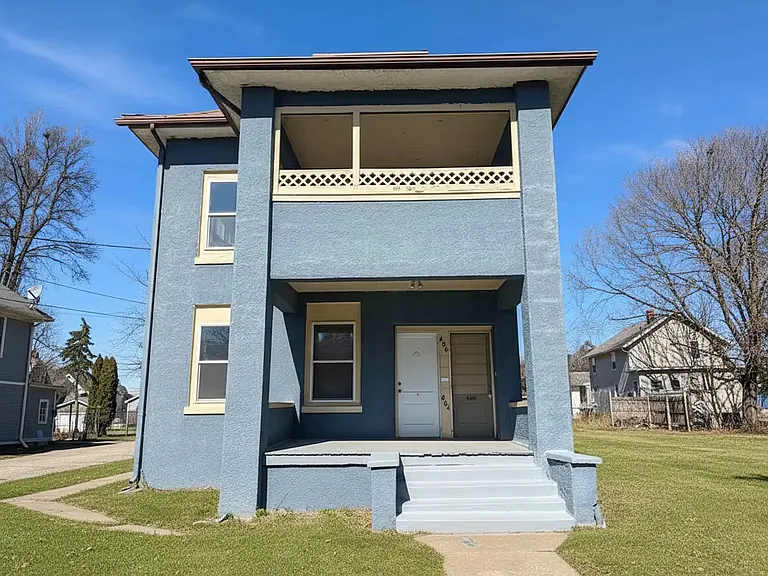 404 E Prospect Ter — Photo 2