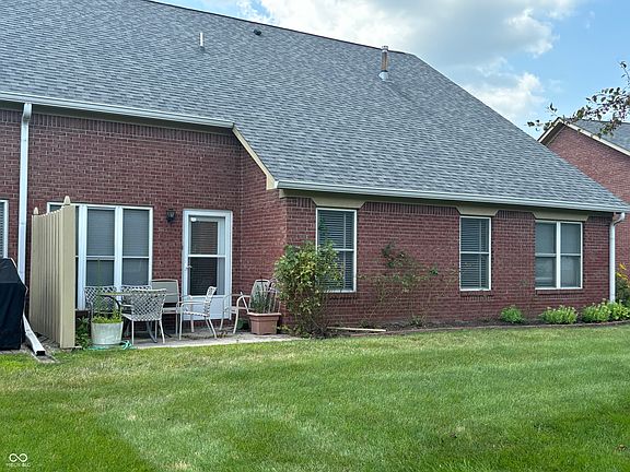 2nd image of 429 Waterford Ln #19