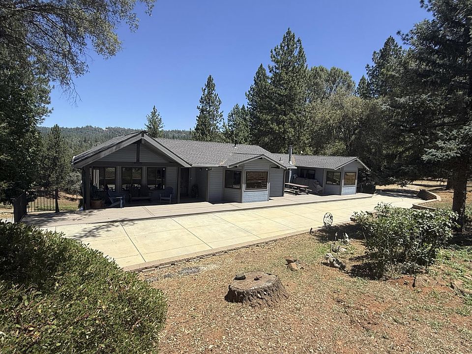 1st image of 2831 Derrick Dr