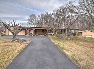 563 Hales Chapel Rd, Gray, TN 37615