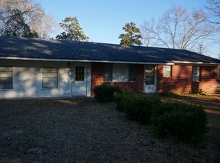 1050 Springhill Rd, Laurel, MS 39443