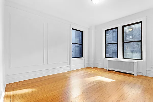 Rented by Cooper & Cooper Real Estate | media 14