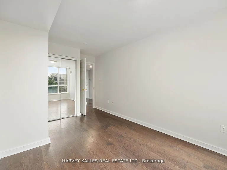 109 Front St E #512 — Photo 14