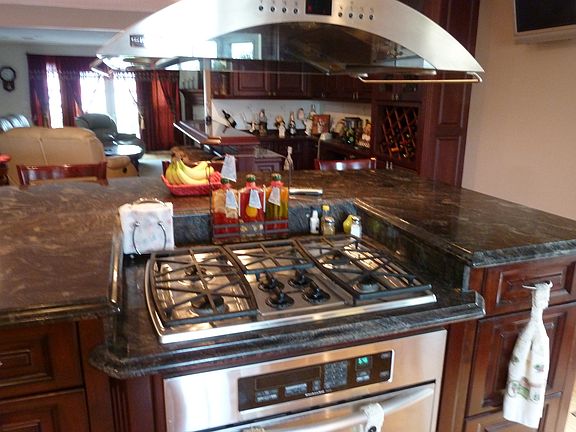 4 burner Island/ Bar